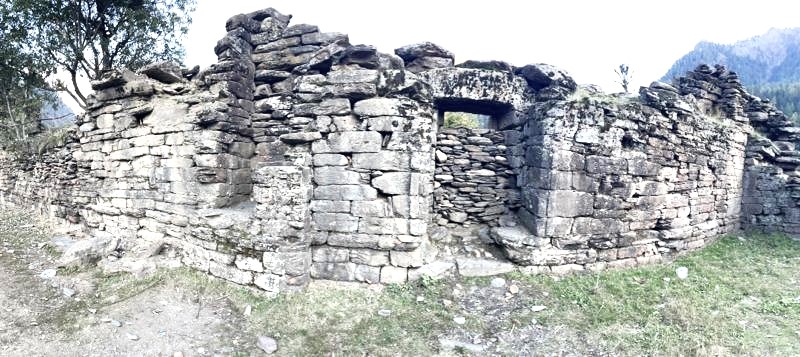 Sharda Preeth Ruins