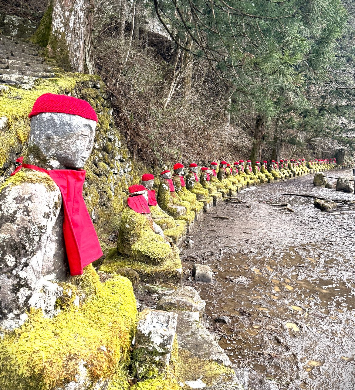 Narabi Jizo or "Bake Jizo" (Ghost Jizo)
